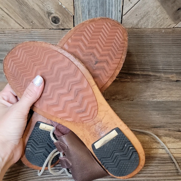 Sorel Brown Sandals Flat Gladiator Style - Picture 4 of 4